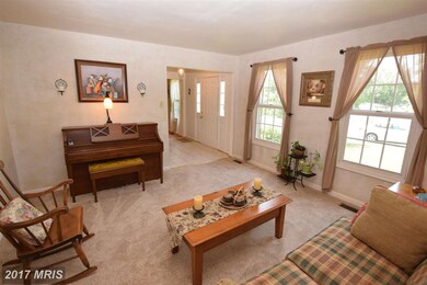 103 Hunting Horn Cir, Reisterstown, MD 21136 - photo 4