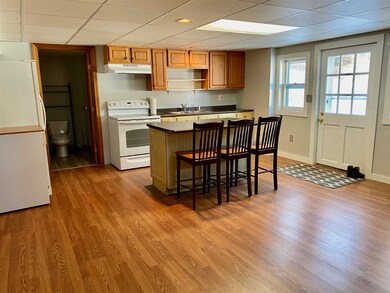 84 Hovey Rd unit B, Londonderry, NH 03053 - photo 2