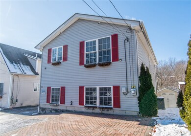 154 Rushmore Ave, Providence, RI 02909 - photo 2