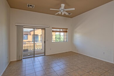 003_Living Area