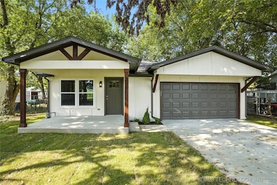 211 E Wells Blvd, Sapulpa, OK 74066 - photo 2