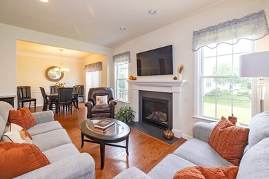 127 Stonehaven Dr, Weymouth, MA 02190 - photo 4