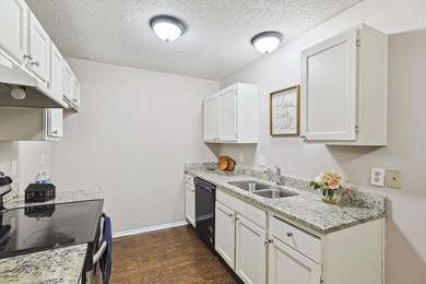 6337 Mark Ct, North Richland Hills, TX 76182 - photo 3