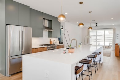 1208 Luna St unit 1, Austin, TX 78721 - photo 3