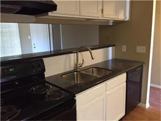 8375 Pebbledowne Dr, Houston, TX 77064 - photo 4