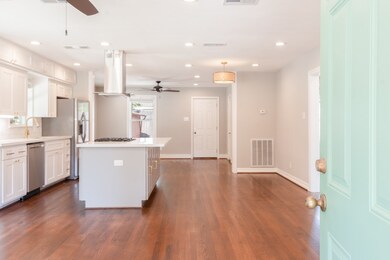 511 Woodard St, Houston, TX 77009 - photo 6