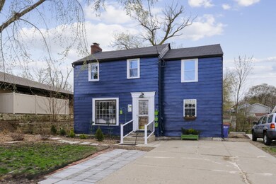 004-photo-front-view-9096549