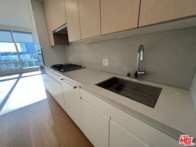 Metropolis Los Angeles - Tower I unit 2610, Los Angeles, CA 90017 - photo 6
