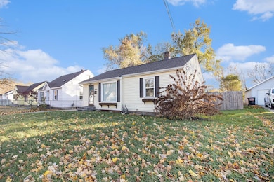 906 Kentfield St SW, Wyoming, MI 49509 - photo 3