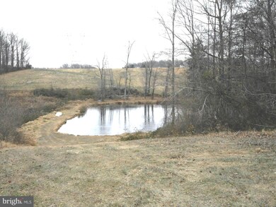 555 Buckhorn Rd, Sykesville, MD 21784 - photo 2