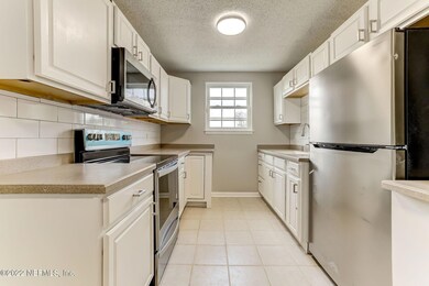 2605 Sandusky Ave E, Jacksonville, FL 32216 - photo 4