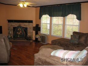 946 Mckinney Rd, Burnsville, NC 28714 - photo 5