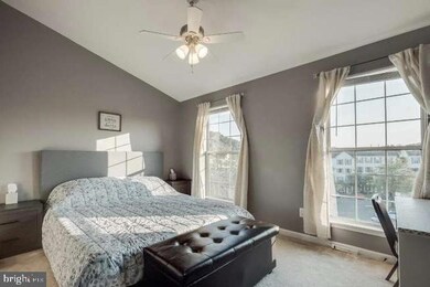 46924 Courtyard Square unit 301, Sterling, VA 20164 - photo 6