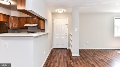 2221E Lovedale Ln unit 203B, Reston, VA 20191 - photo 5