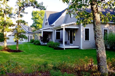 111 Oak Ln, Vineyard Haven, MA 02568 - photo 2