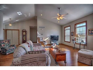 20 Claire Ct unit 20, Circleville, OH 43113 - photo 4