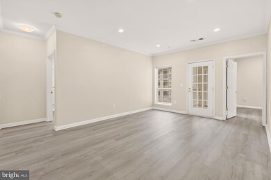 4560 Strutfield Ln unit 1209, Alexandria, VA 22311 - photo 4