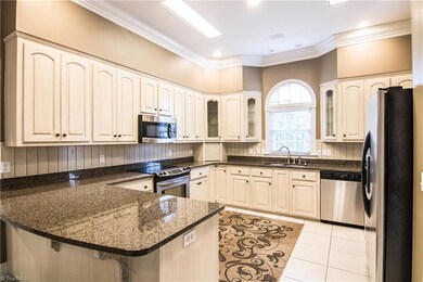 1066 Anns Ct, Asheboro, NC 27205 - photo 4