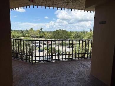 Lucerne Pointe unit 508, Lake Worth, FL 33467 - photo 6