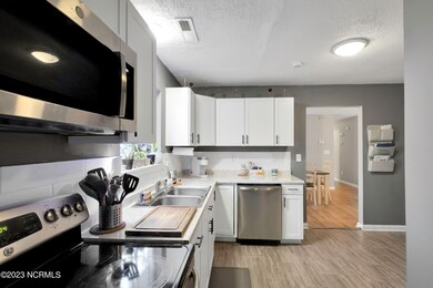 109 Royal Ct, Jacksonville, NC 28546 - photo 7