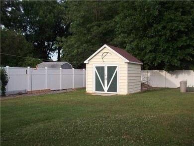 1457 Fairfield Dr, North Tonawanda, NY 14120 - photo 5