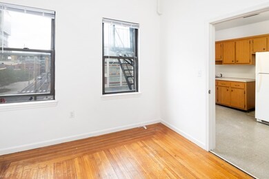 784 Main St unit 6, Cambridge, MA 02139 - photo 2
