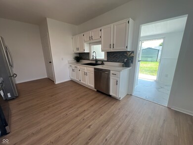 205 N 10th St, Elwood, IN 46036 - photo 6