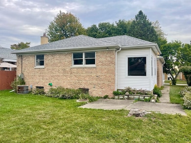 7700 N Neva Ave, Niles, IL 60714 - photo 3