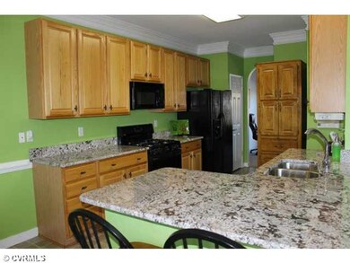 Kitchen - Beautiful Granite Counter Tops and Gas C
