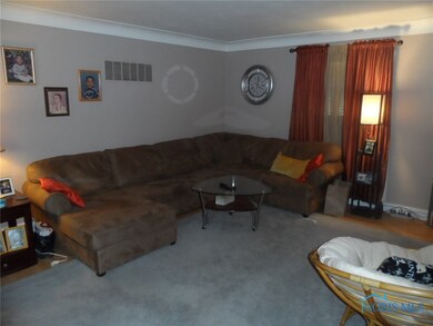 2316 Newport Ave, Toledo, OH 43613 - photo 3