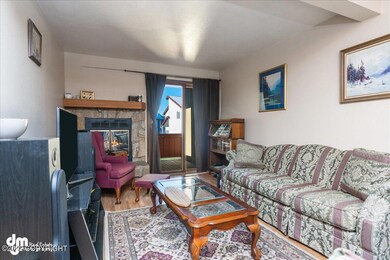 06-Living Room_MAX2837
