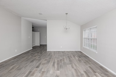 7417 Snow Ridge Dr, Fort Worth, TX 76133 - photo 2