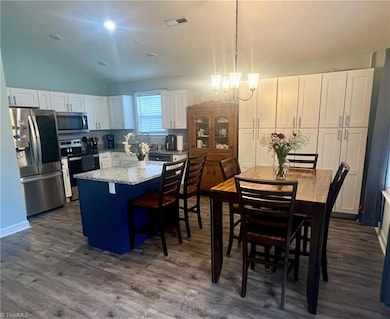 207 Bethlehem Ave, Thomasville, NC 27360 - photo 6