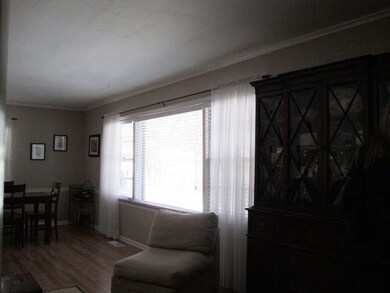 118 N Pierce Ave, Wheaton, IL 60187 - photo 3