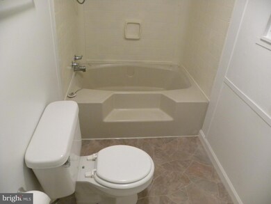 6105 Kidwell Ln, Spotsylvania, VA 22551 - photo 6