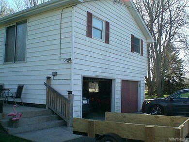 Garage.