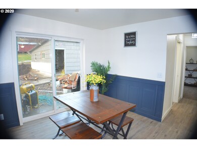 818 E Main St, John Day, OR 97845 - photo 6