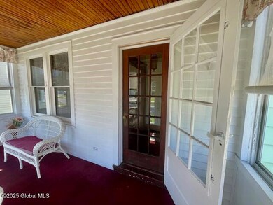 319 Mountain St, Albany, NY 12209 - photo 5