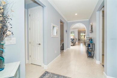 Wide entrance way from front door