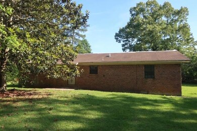 48 Cooley Rd, Laurel, MS 39443 - photo 3