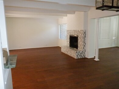 1504 Nantucket Dr unit B, Houston, TX 77057 - photo 5