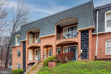 5913 Prince James Dr unit 29, Springfield, VA 22152 - photo 2