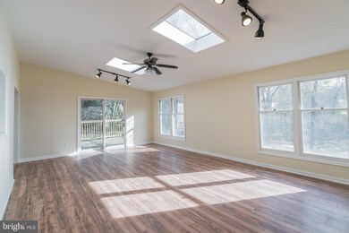 414 Windsor Cir, Exton, PA 19341 - photo 5