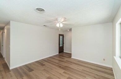 060425-709-Keith-St-Lemoore-CA-04