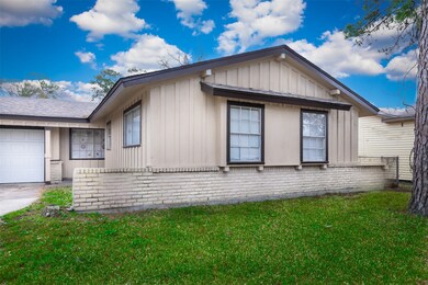 10338 Cheeves Dr, Houston, TX 77016 - photo 3