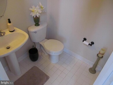 9848 Luck Penny Ct, Bristow, VA 20136 - photo 5