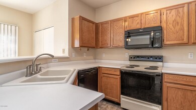 6817 W Aire Libre Ave-16