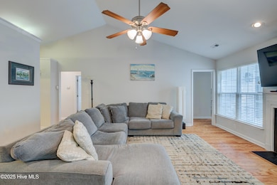 1414KellumCourt-17