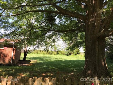 132 Country View Rd, Statesville, NC 28625 - photo 3