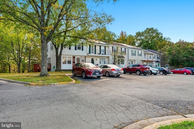 8475 Snowden Oaks Place, Laurel, MD 20708 - photo 2